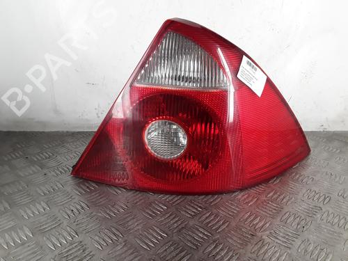 Høyre baklys FORD MONDEO III (B5Y) 2.0 16V TDDi / TDCi (115 hp) 30878420
