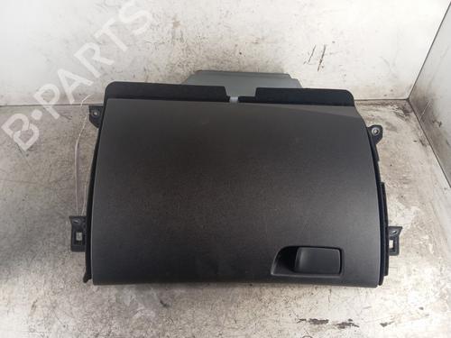 Handskerum RENAULT MEGANE IV Hatchback (B9A/M/N_) 1.5 dCi 110 (B9A3) (110 hp) 30023682