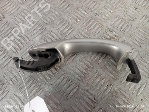 front-left-exterior-door-handle-vw-golf-vii-5g1-bq1-be1-be2-2012-2013-2014-2015-2016-2017-2018-2019-2020-2021-34450470 main image
