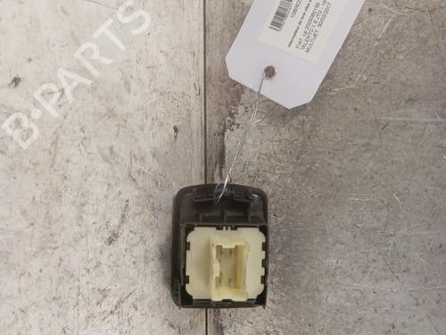 left-front-window-switch-fiat-talento-van-296_-2016-30008478 main image