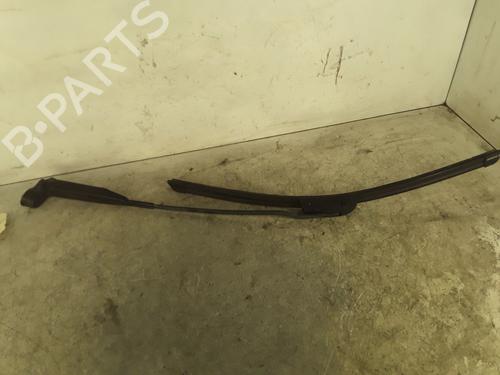 Used Front windshield wiper arm OPEL CORSA C (X01) 1.2 Twinport (F08, F68) (80 hp) 30014827