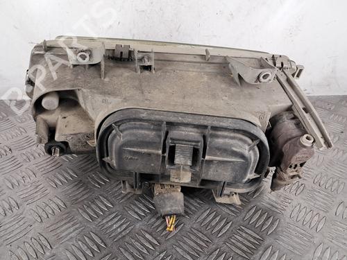 Used Right headlight Right headlight FIAT ULYSSE (220_) 2.1 TD (109 hp) 30847501 30847501