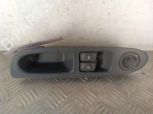 Used Left front window switch RENAULT CLIO II (BB_, CB_) 1.6 (B/CB0D, BB00) (90 hp) 30014097