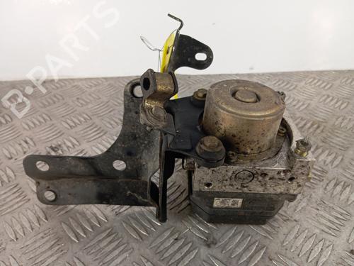 Used ABS pump NISSAN X-TRAIL I (T30) 2.2 dCi 4x4 (136 hp) 32366132