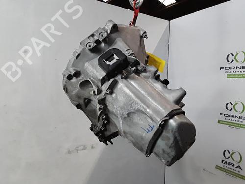 Używane Skrzynia biegów PEUGEOT 208 I (CA_, CC_) 1.2 VTI 82 (82 hp) 30015712