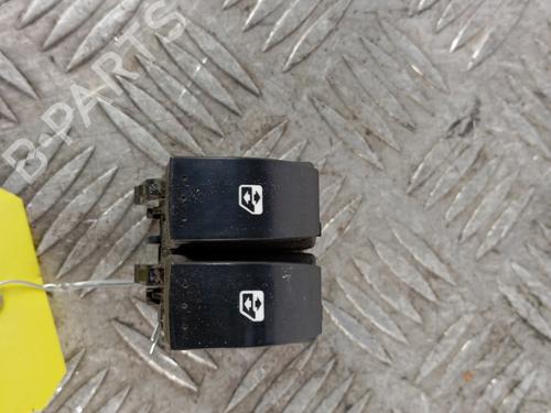 Used Left front window switch Left front window switch RENAULT TRAFIC II Van (FL) 1.9 dCi 100 (FL0C, FL0K, FL0B) (101 hp) 33692425 33692425