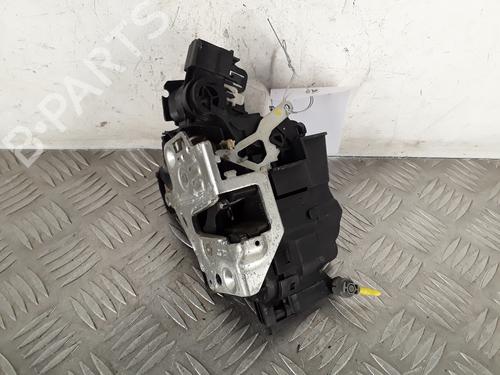 Venstre fortil lås MERCEDES-BENZ E-CLASS (W210) E 240 (210.061) (170 hp) 30126179