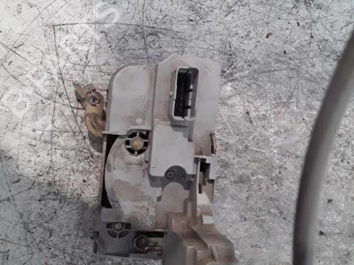 Højre fortil lås PEUGEOT 307 (3A/C) 1.6 HDi 110 (109 hp) 30024677