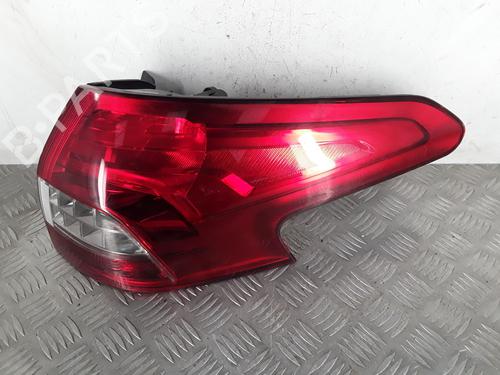 Used Right taillight CITROËN C5 III Break (RW_) 1.6 HDi 110 (112 hp) 30174179