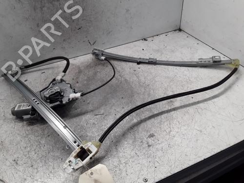 Rudehejsemekanisme Højre foran CITROËN XSARA (N1) 1.4 i (75 hp) 30013315