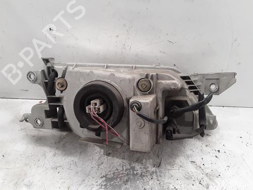 Used Left headlight Left headlight MAZDA PREMACY (CP) 1.9 (CP8W) (100 hp) 30026118 30026118
