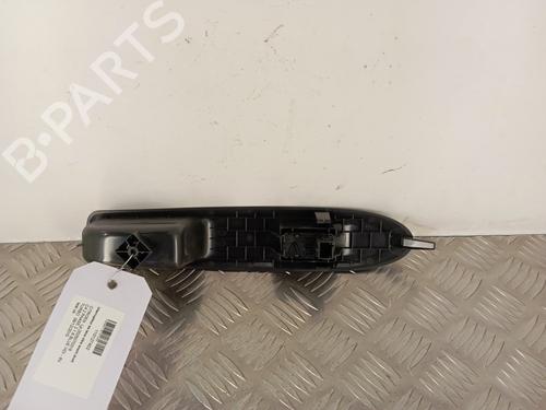 Interrupteur de vitre avant droite CITROËN C4 II (NC_) 1.6 BlueHDi 120 (120 hp) 30798636