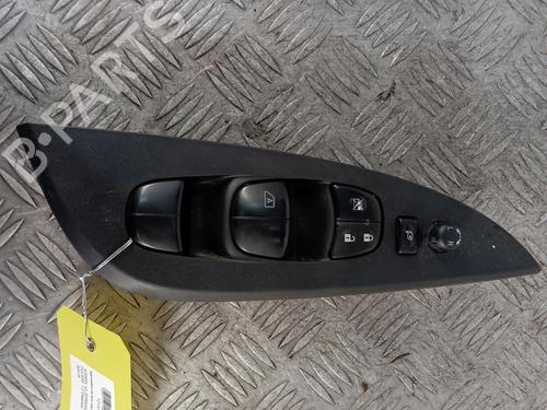 Left front window switch NISSAN PULSAR Hatchback (C13) 1.2 DIG-T | BP33692178I27 - Image 2