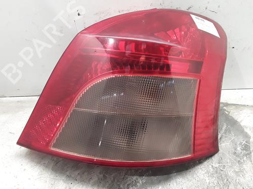 Used Right taillight TOYOTA YARIS (_P9_) 1.3 VVT-i (SCP90_, SCP90R) (87 hp) 30020641