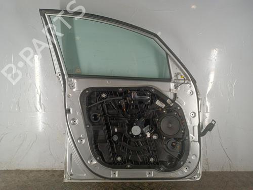 left-front-door-kia-carens-iv-2013-35918817 main image