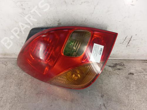 Used Left taillight TOYOTA COROLLA Verso (_E12_) 1.6 VVT-i (ZZE121_, ZZE121R) (110 hp) 30008179