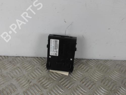 Used Card reader Card reader RENAULT MEGANE III Hatchback (BZ0/1_, B3_) 1.5 dCi (BZ09, BZ0D, BZ1W, BZ29, BZ14) (110 hp) 30027656 30027656