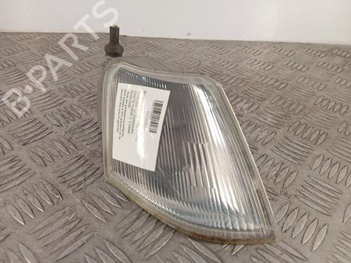 Clignotant avant droit CITROËN XANTIA (X1_, X2_) 2.0 HDI 109 (109 hp) 32386540