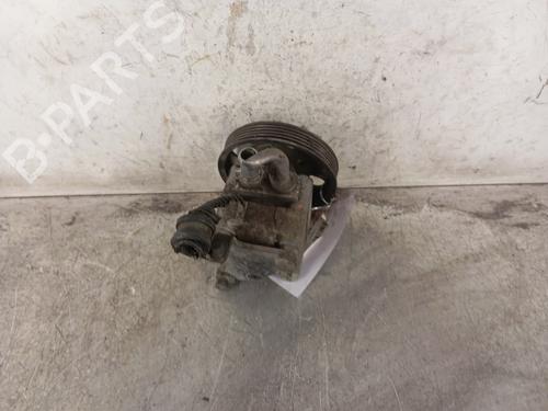 Used Steering pump VOLVO V70 III (135) D5 (185 hp) 30025384