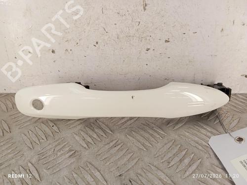 front-left-exterior-door-handle-toyota-yaris-_p21_-_pa1_-_ph1_-2020-37740829 main image