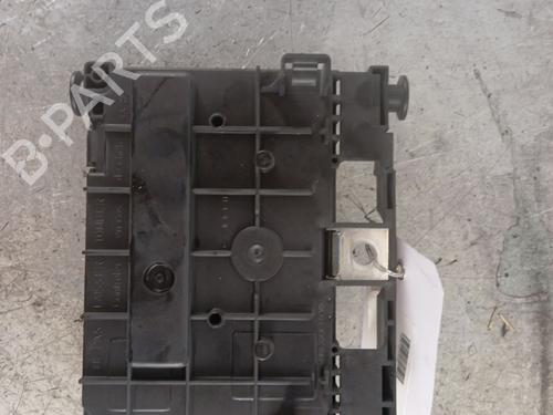 Used Fuse box Fuse box CITROËN C2 (JM_) 1.1 (60 hp) 30018032 30018032