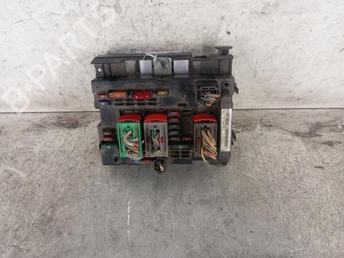 Used Fuse box PEUGEOT 307 Break (3E) 2.0 HDI 110 (107 hp) 30017343