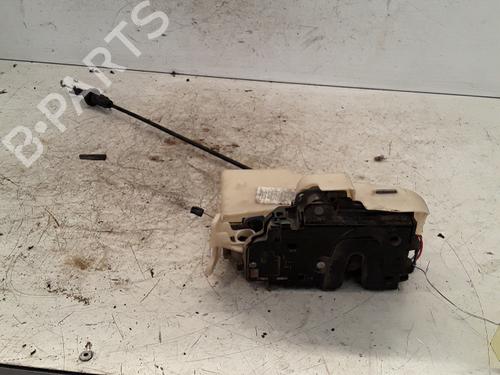 Høyre foran lås VW POLO IV (9N_, 9A_) 1.4 TDI (70 hp) 30011253