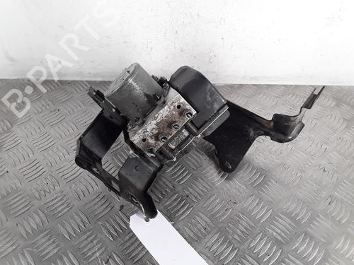 Pompe ABS PEUGEOT 308 I (4A_, 4C_) 2.0 HDi (150 hp) 30011406