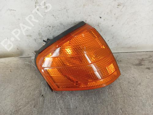 Blinklys foran høyre MERCEDES-BENZ C-CLASS (W202) C 220 CDI (202.133) (125 hp) 30025436