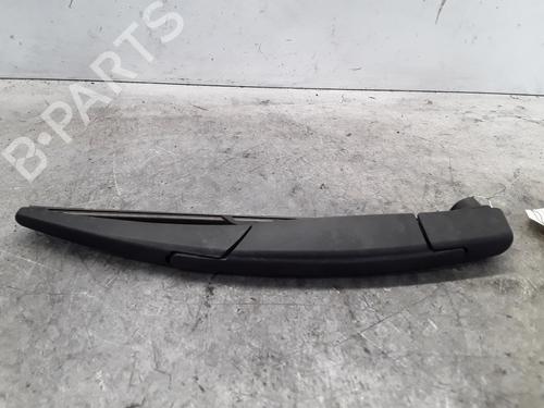 Used Rear windshield wiper arm RENAULT CLIO V (B7_) 1.0 TCe 90 (B7MT) (91 hp) 30020522