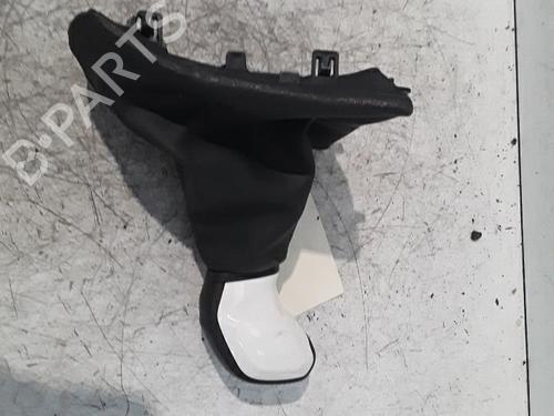 Used Shift knob Shift knob PEUGEOT 208 I (CA_, CC_) 1.0 VTi (68 hp) 30011223 30011223