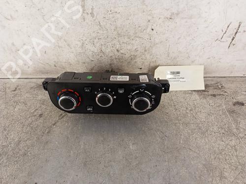 Airco bedieningspaneel DACIA SPRING EV (B6M1) (45 hp) 30019751