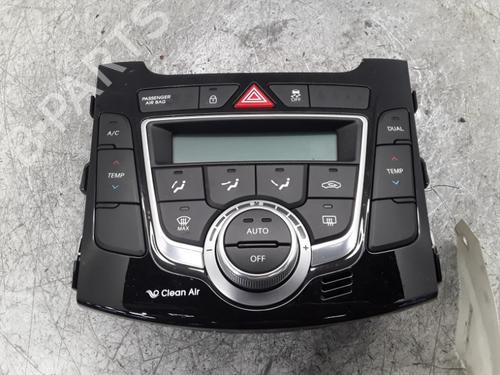 Commande Chauffage HYUNDAI i30 (GD) 1.6 CRDi (128 hp) 30013097