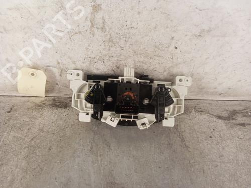 Climate control RENAULT TWINGO III (BCM_, BCA_) 1.0 SCe 70 (BCMB) | BP30017111I5 