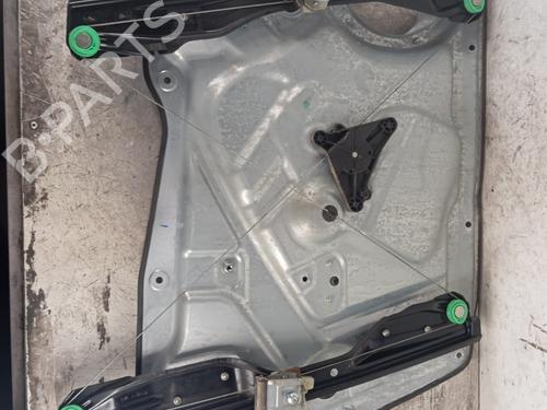 Vindusheismekanisme høyre foran VW TIGUAN (5N_) 2.0 TDI | BP30012418C23 