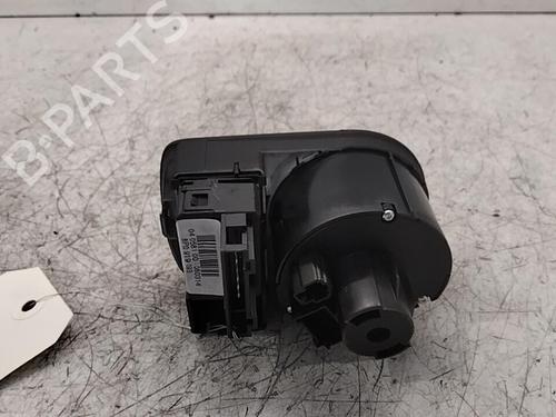 Used Switch AUDI Q3 (8UB, 8UG) 2.0 TDI (140 hp) 30026336