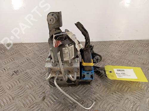 Used ABS pump RENAULT MEGANE III Hatchback (BZ0/1_, B3_) 1.6 dCi (BZ00, BZ12, BZ13) (130 hp) 32671247