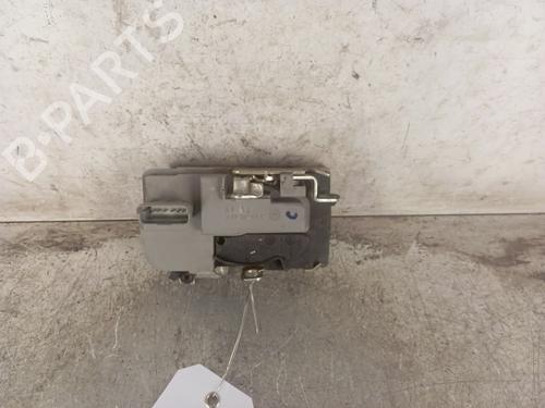 Vergrendeling rechts voor PEUGEOT 206 Hatchback (2A/C) 1.4 i (75 hp) 30014233