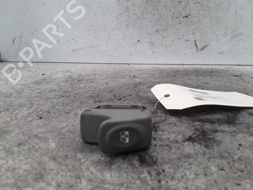 Højre fortil elrude kontakt RENAULT TWINGO I (C06_) 1.2 (C066, C068) (58 hp) 30018877