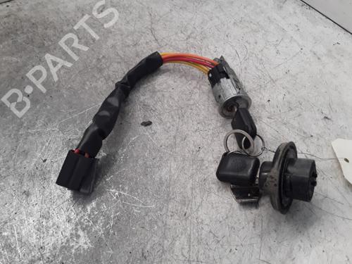 Used Ignition barrel RENAULT TRAFIC Van (T_, P_, V_) 1.9 D (60 hp) 30018773