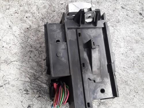 Clé de contact VW PASSAT B6 (3C2) 2.0 TDI 16V (140 hp) 30019168