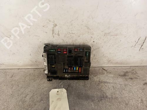 Used Fuse box Fuse box CITROËN C3 I (FC_, FN_) 1.4 i (73 hp) 30014297 30014297