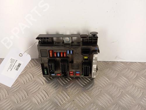 Used Fuse box PEUGEOT 206 SW (2E/K) 2.0 HDi (90 hp) 30023400
