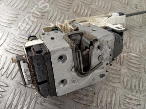 Used Front left lock Front left lock MERCEDES-BENZ SPRINTER 3,5-t Van (B906) 311 CDI (906.631, 906.633, 906.635, 906.637) (109 hp) 31834218 31834218
