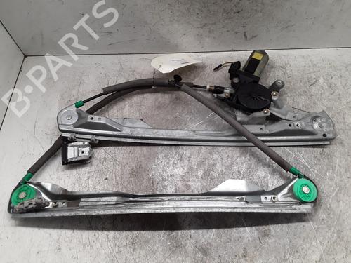 Elevalunas delantero derecho FORD FOCUS I (DAW, DBW) 1.6 16V (100 hp) 30012824