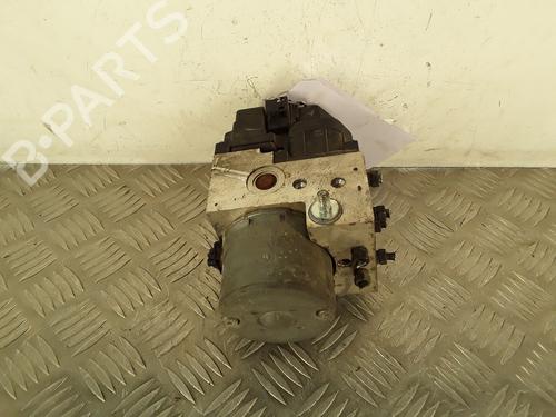Used ABS pump TOYOTA COROLLA (_E12_) 2.0 D-4D (CDE120R, CDE120L_) (116 hp) 30007581