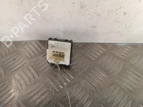 Used Left front window switch CITROËN C3 III (SX) 1.2 PureTech 82 (83 hp) 30011716