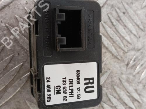 Used Left front window switch Left front window switch OPEL MERIVA A MPV (X03) 1.3 CDTI (E75) (75 hp) 32360549 32360549