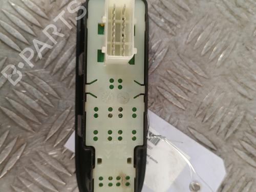 Used Left front window switch Left front window switch CITROËN C3 II (SC_) 1.0 VTi 68 (68 hp) 35989631 35989631