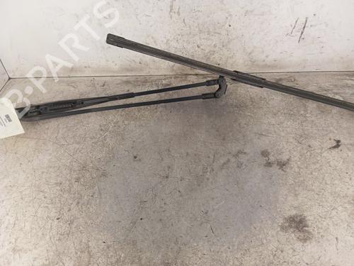 Used Front windshield wiper arm PEUGEOT 107 (PM_, PN_) 1.0 (68 hp) 30025157